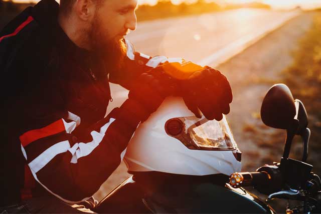 Important Motorcycle Safety Tips